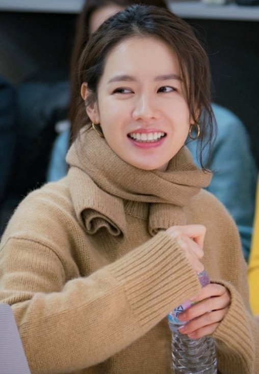 ソン・イェジンの最近の活動ショット