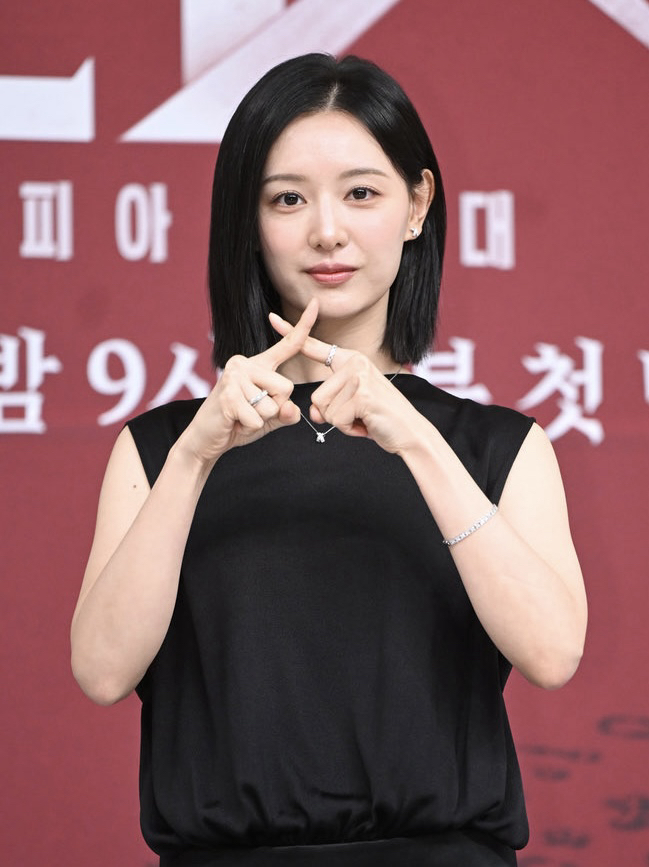 Recent activity shot of Kim Jiwon