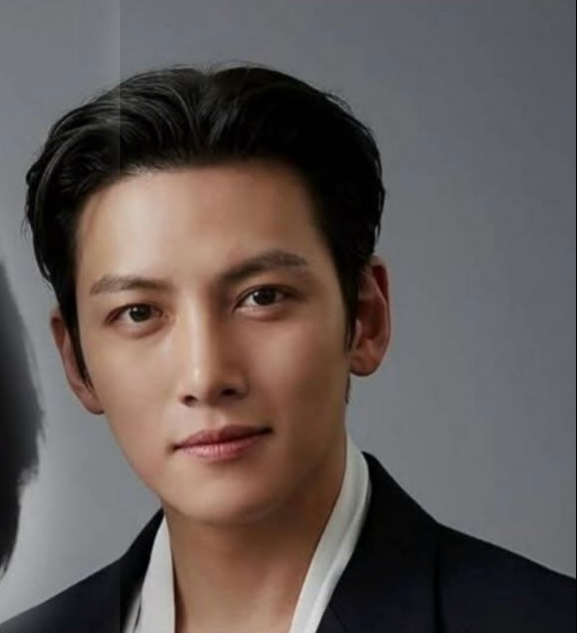 粉丝拍下的池昌旭瞬间