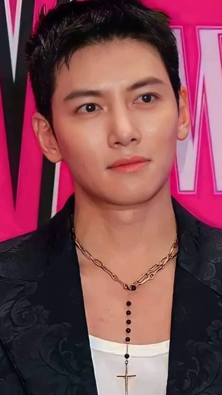A moment captured by a fan of Ji Changwook