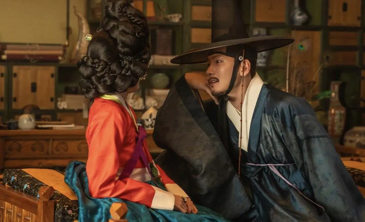 Behind-the-scenes cut of Ji Changwook