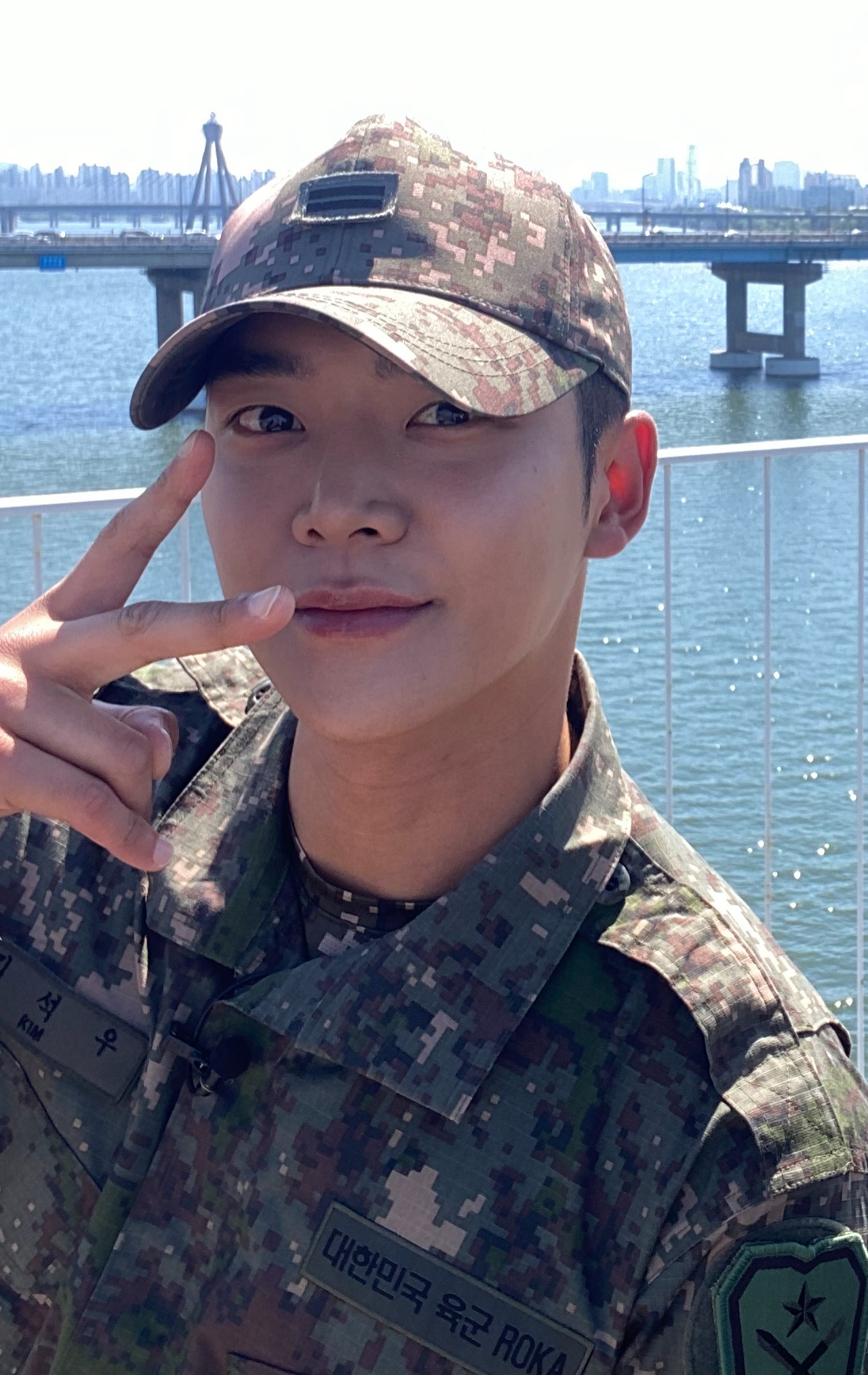 Foto kegiatan terbaru dari Rowoon