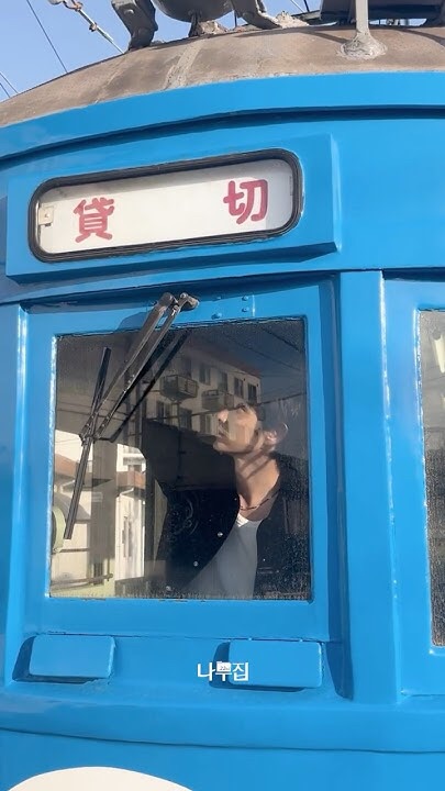 Behind-the-scenes cut of Lee Joongi