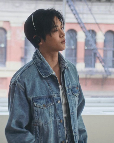 로운의 최신 사진