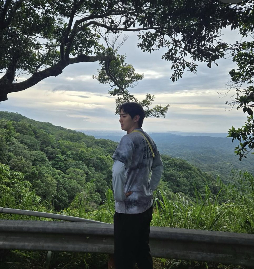 Recent activity shot of Lee Junyoung