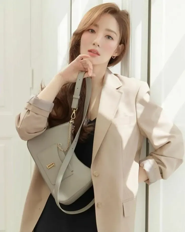 Recent activity shot of Park Minyoung
