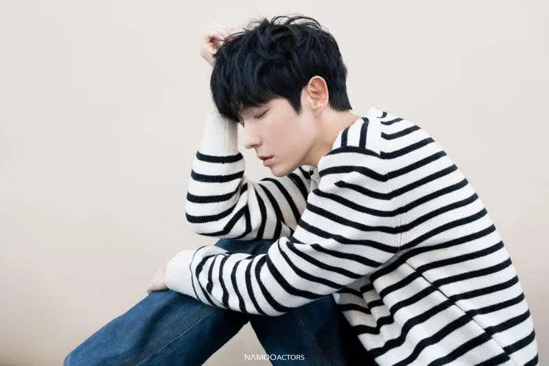 A moment captured by a fan of Lee Joongi