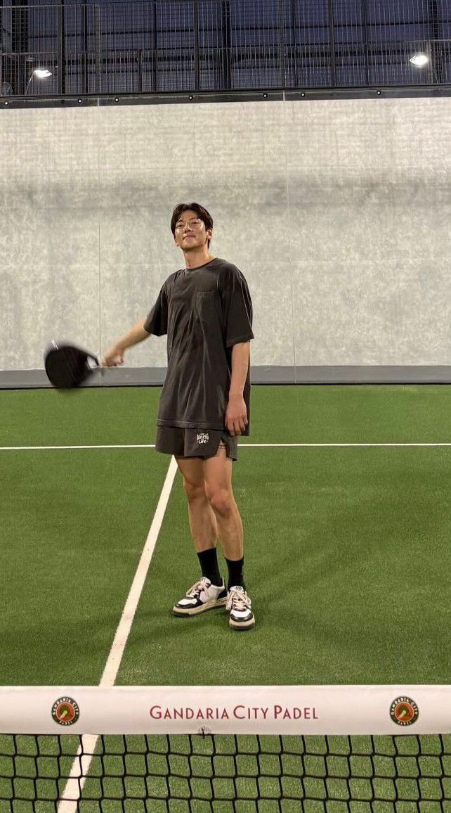 粉丝拍下的池昌旭瞬间