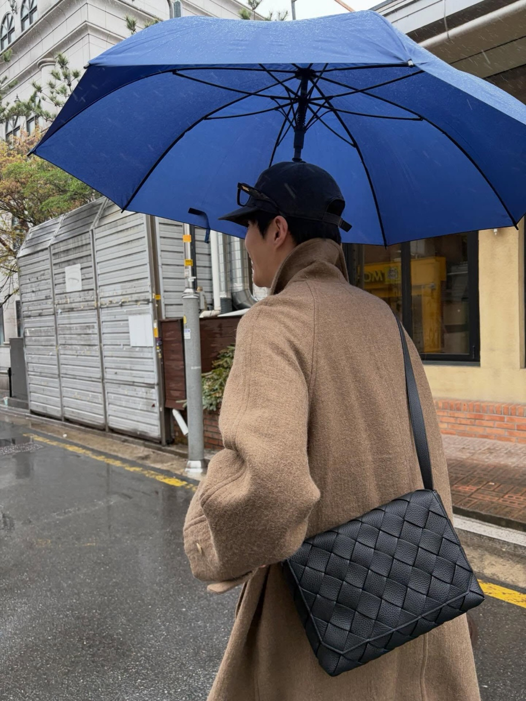 Behind-the-scenes cut of Kim Seonho