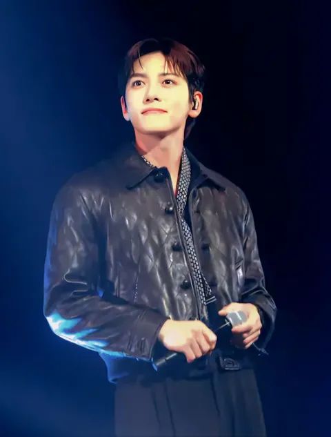 チ・チャンウクの最近の活動ショット