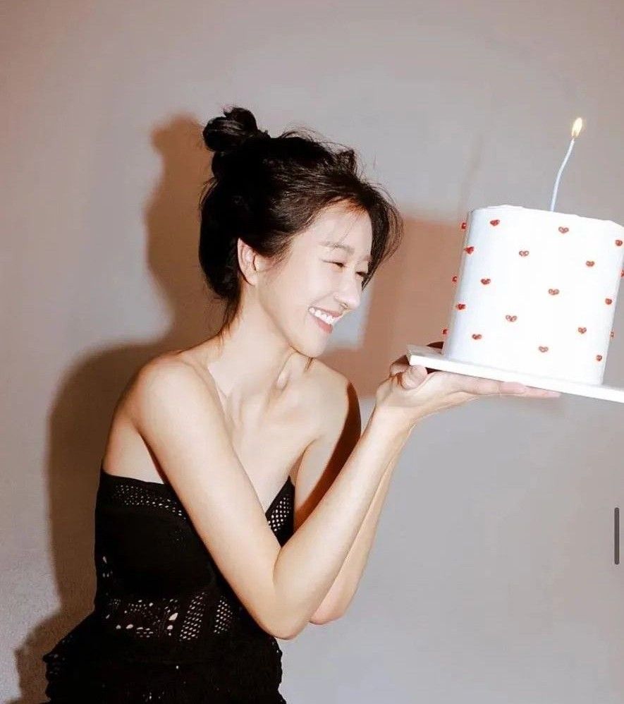 Popular celeb content trending in the community