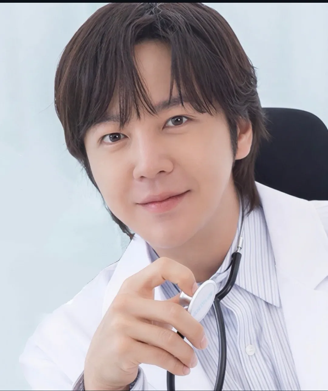 Recent activity shot of Jang Geunsuk