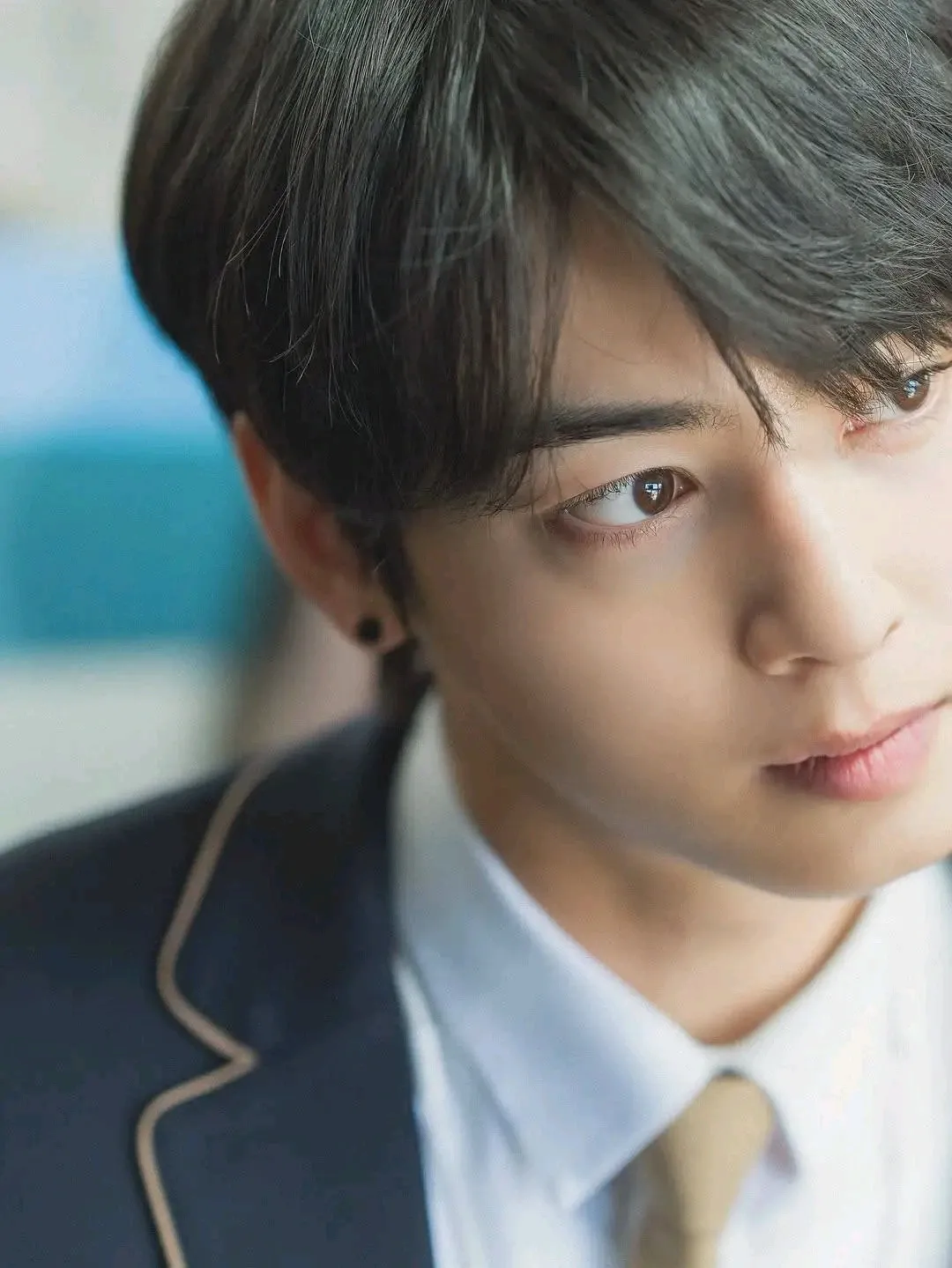 Behind-the-scenes cut of Cha Eunwoo