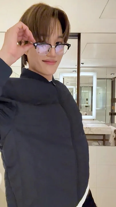 A moment captured by a fan of KAI