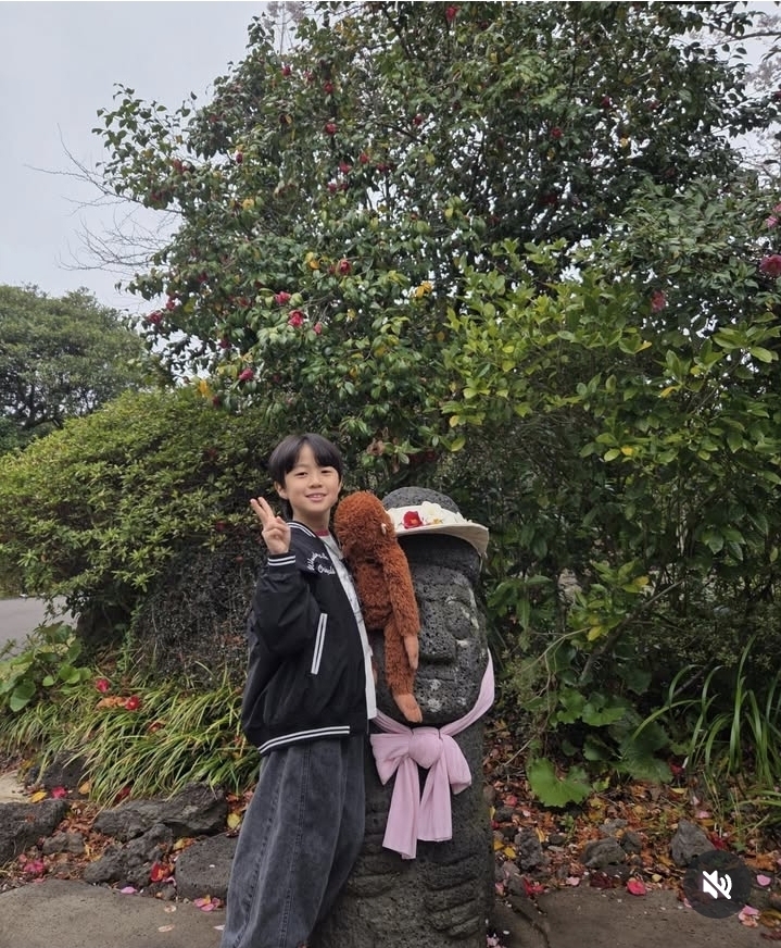 A moment captured by a fan of You Jiwoo