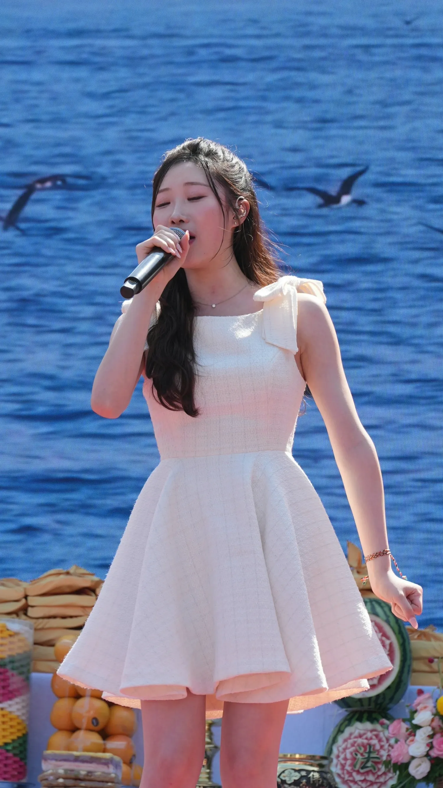 A moment captured by a fan of Jung Seojoo