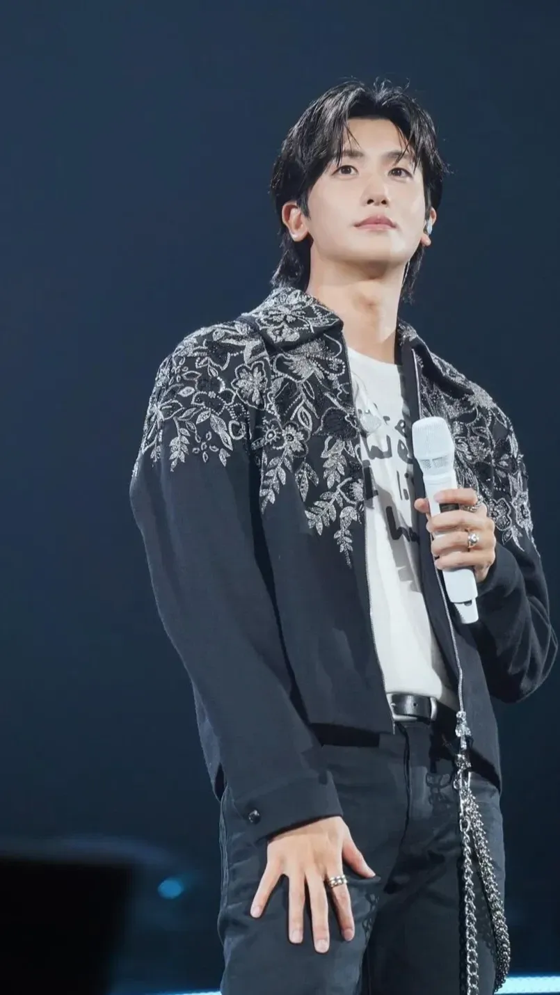Park Hyungsik background image recommended by Choeaedol Celeb fandom
