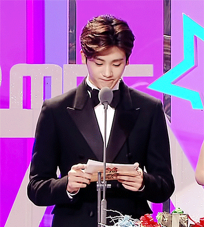 Behind-the-scenes cut of Park Hyungsik