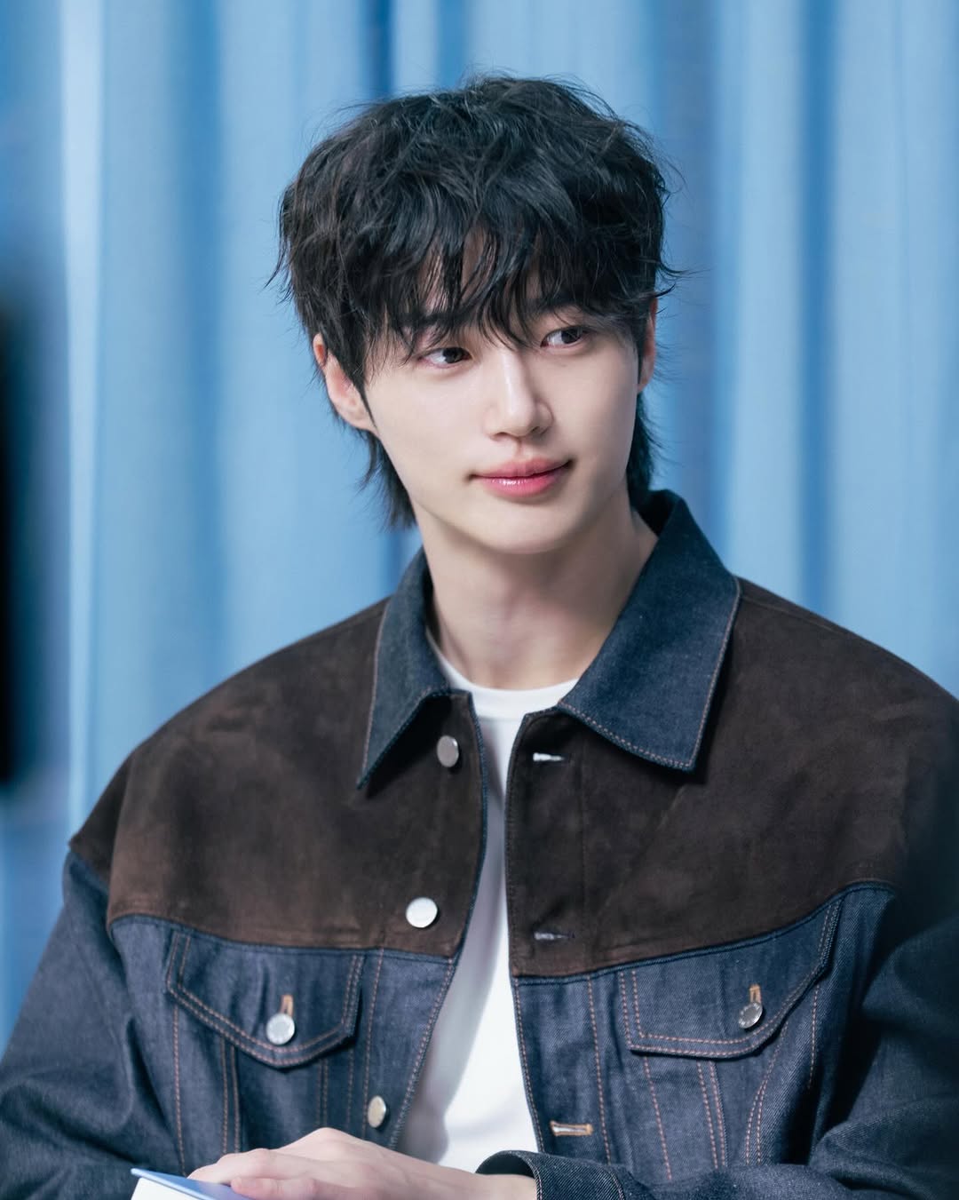 Behind-the-scenes cut of Byeon Wooseok