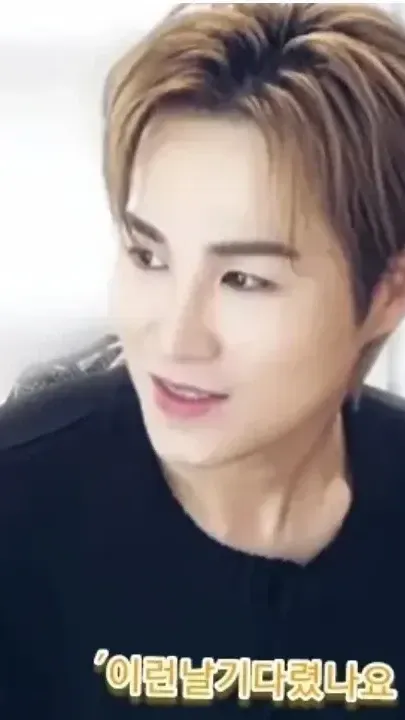 Cuplikan di balik layar dari Kim Heejae