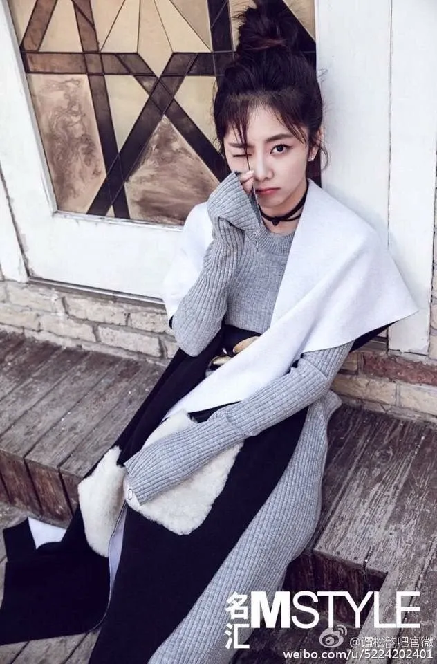 A moment captured by a fan of Tan Song Yun