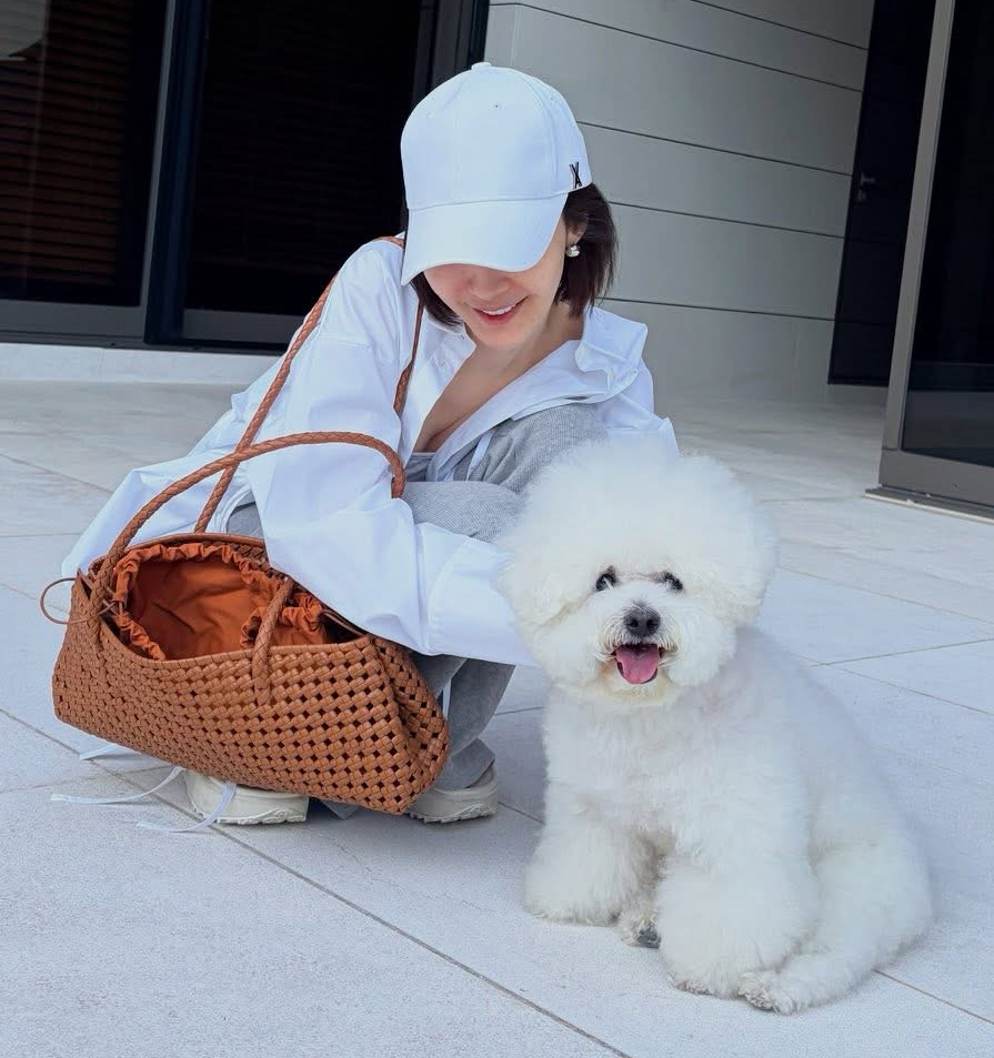 Cuplikan di balik layar dari Park Minyoung