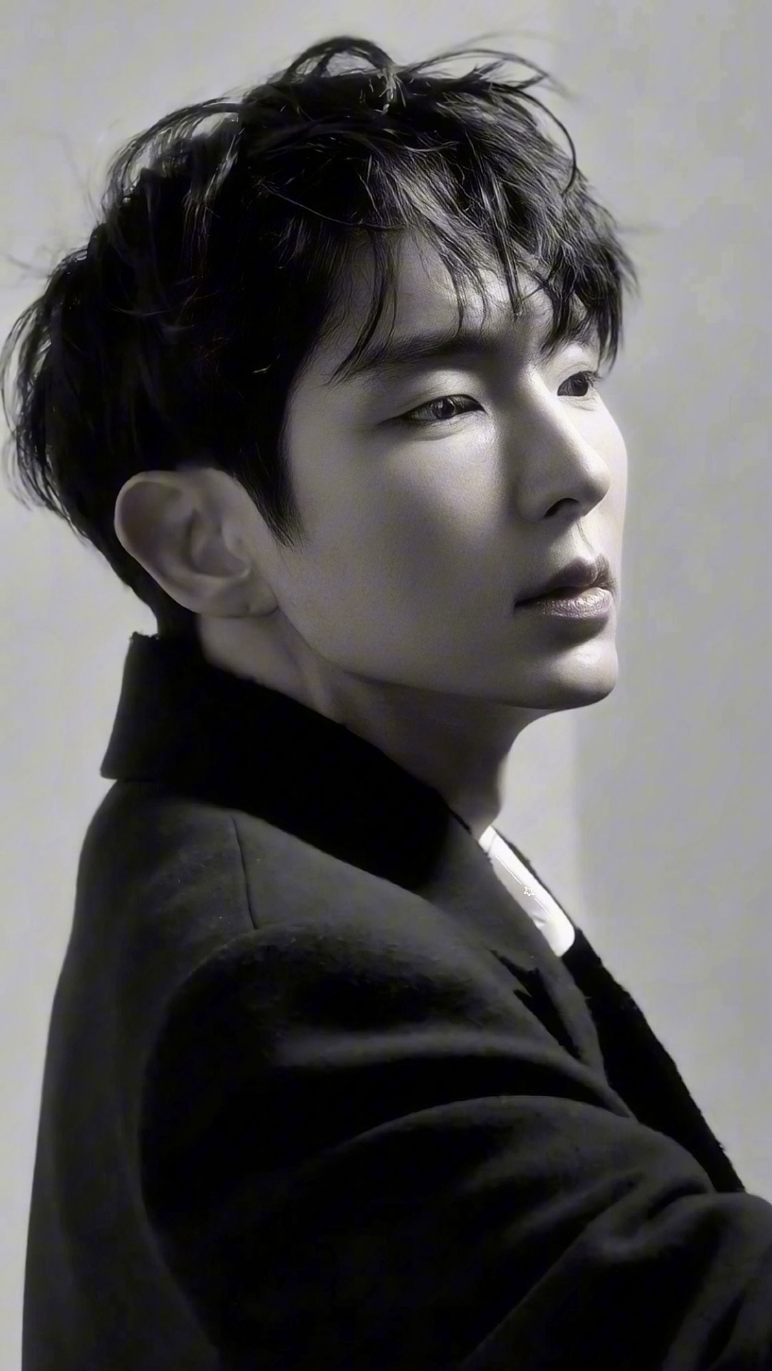 A moment captured by a fan of Lee Joongi