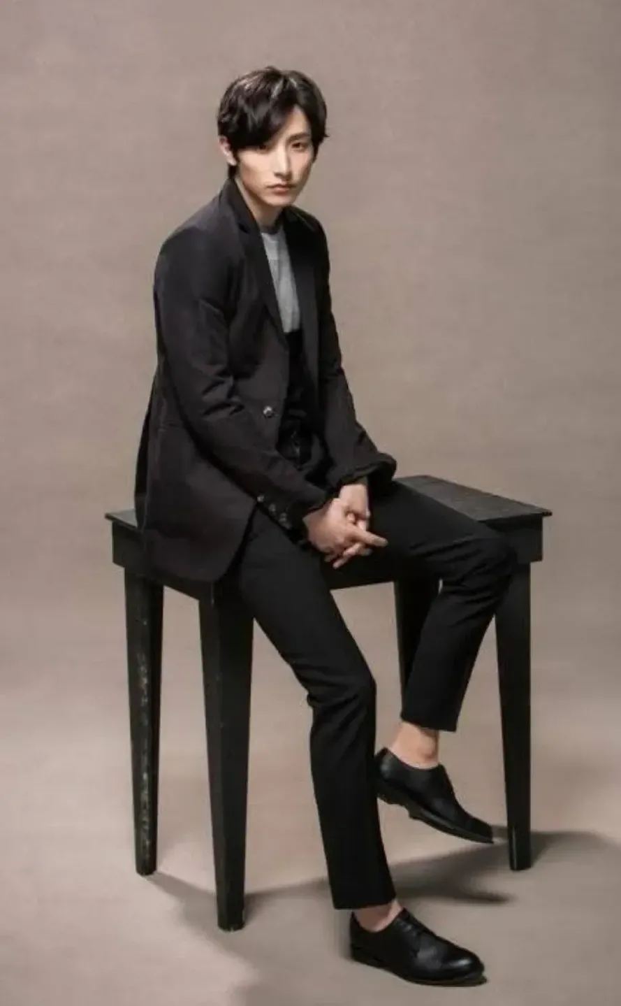 Behind-the-scenes cut of Lee Soohyuk
