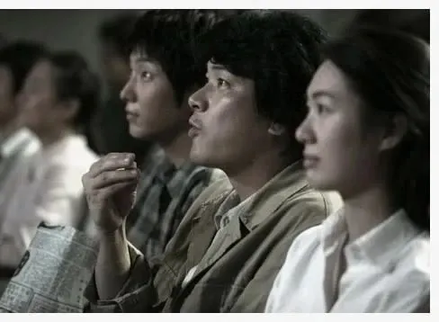 Behind-the-scenes cut of Lee Joongi