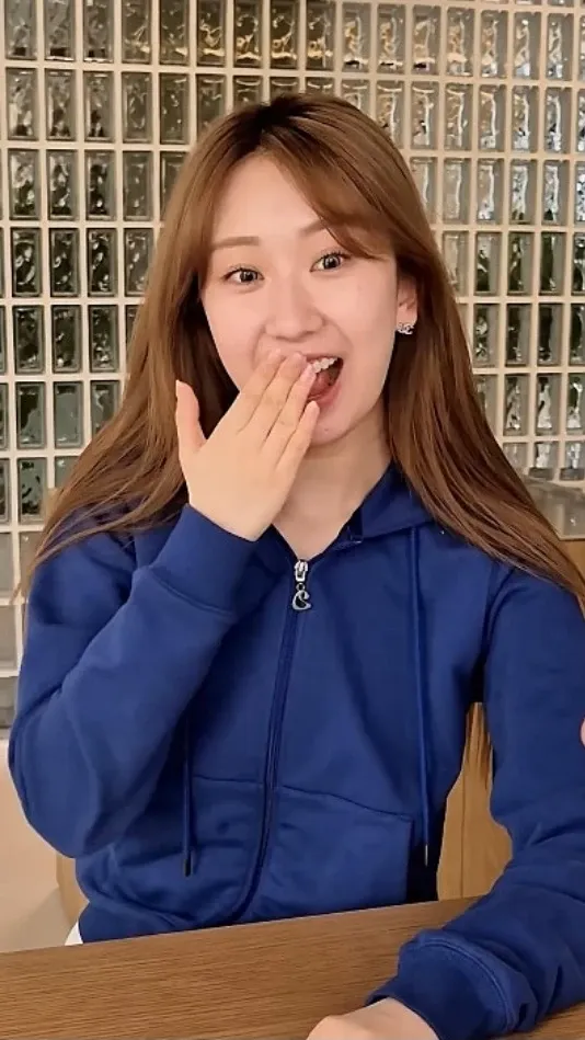 Foto terbaru dari Jeon Yujin