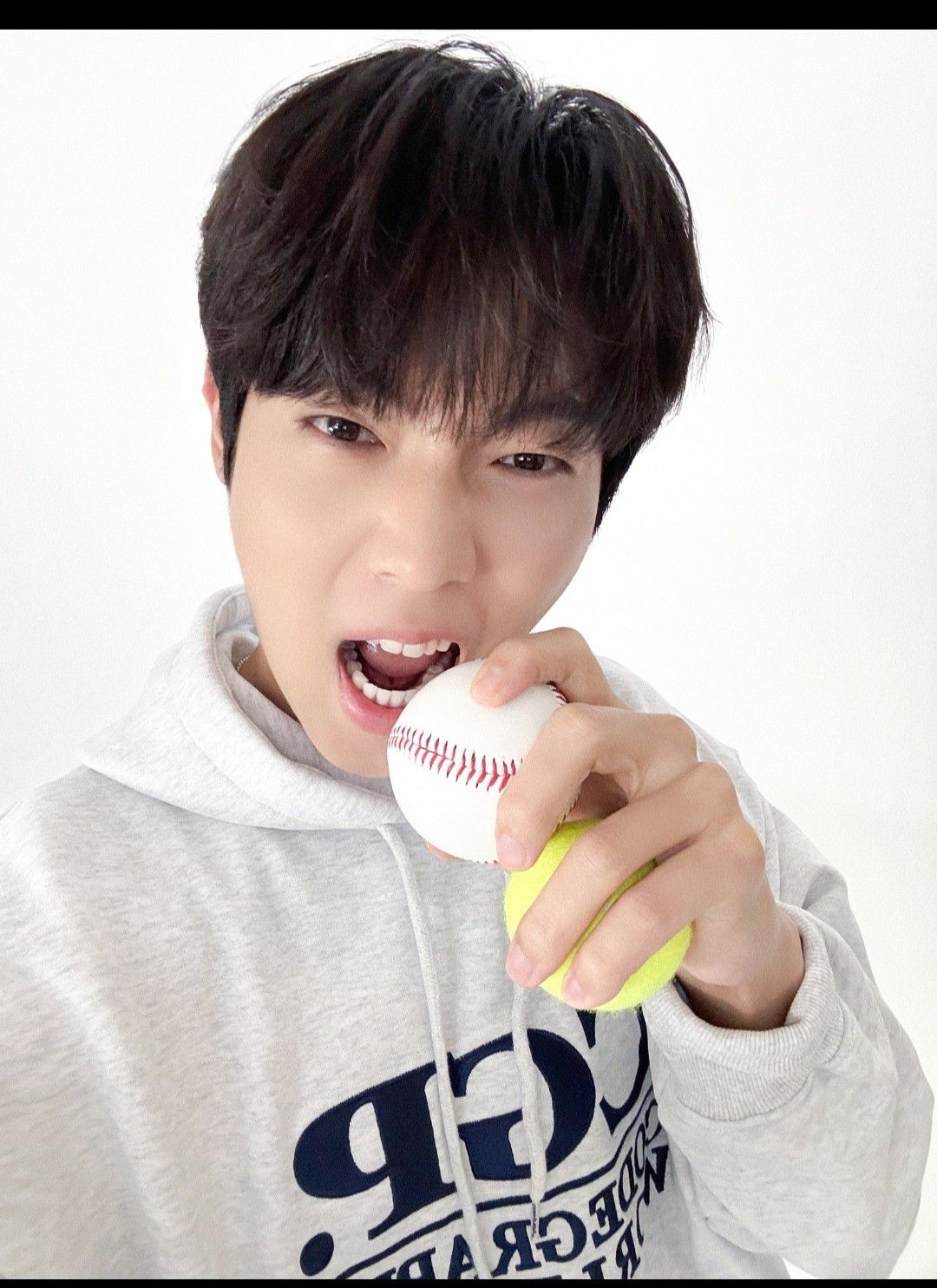 Recent activity shot of Son Taejin