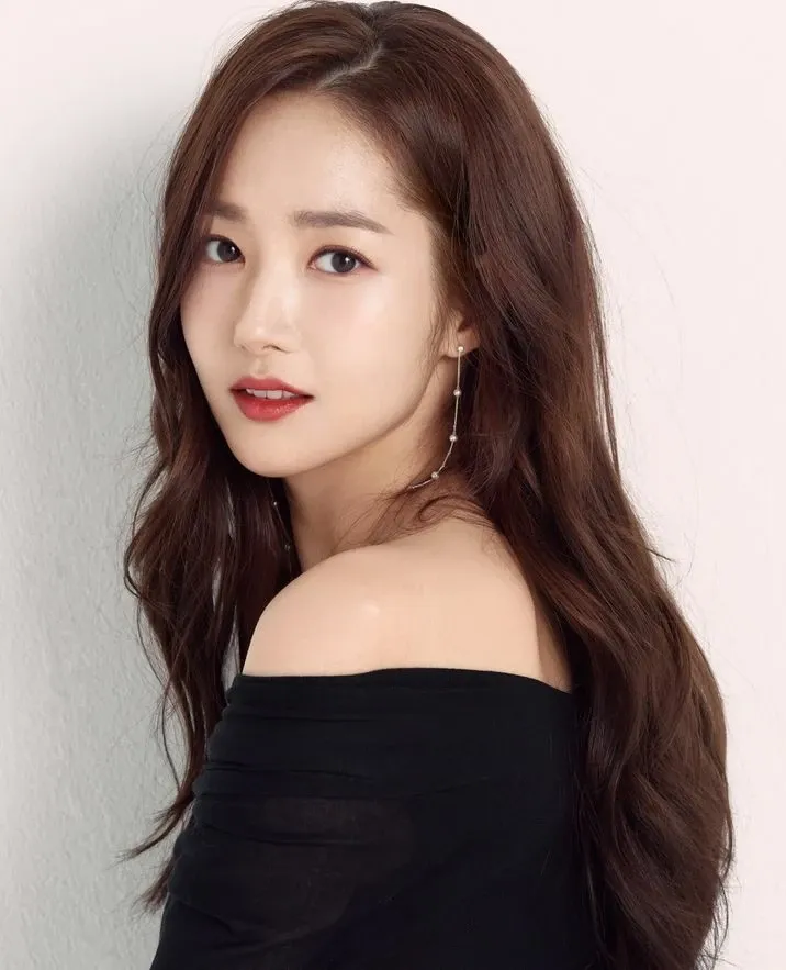 Recent activity shot of Park Minyoung