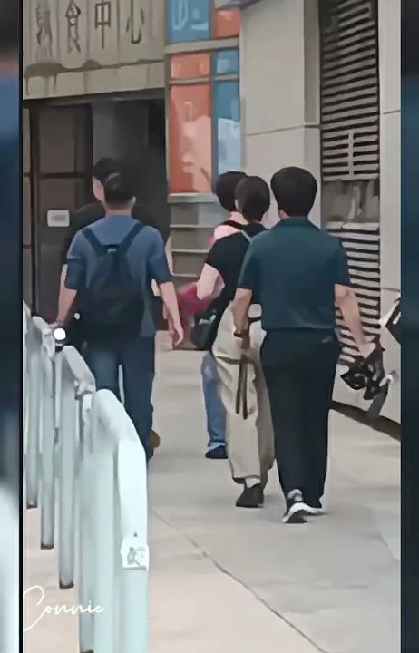 Latest photo of Lee Joongi