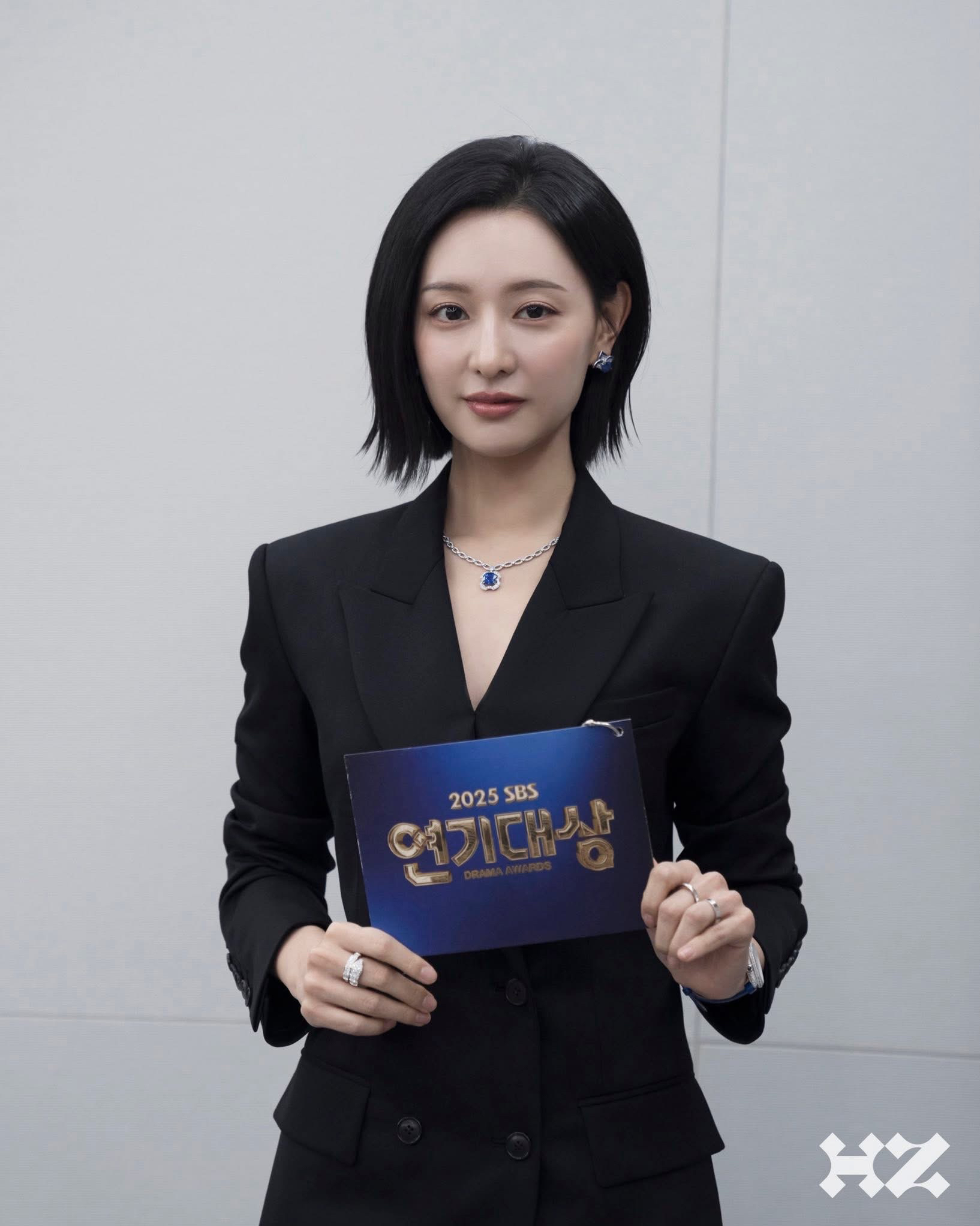 김지원의 최신 사진