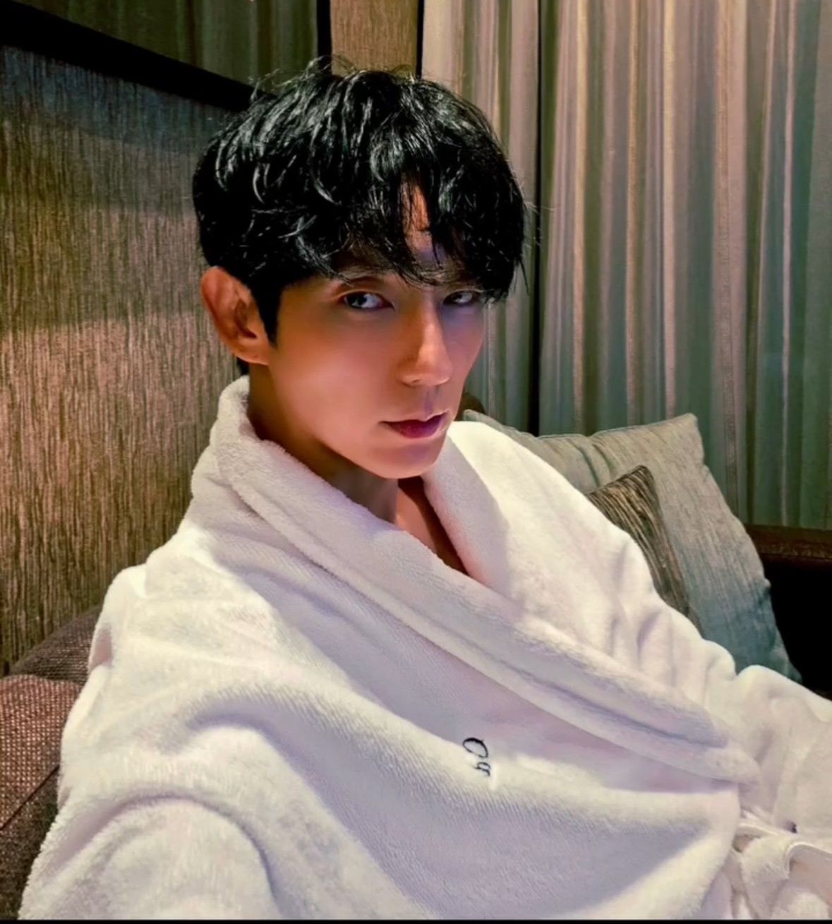 粉絲拍下的李準基瞬間