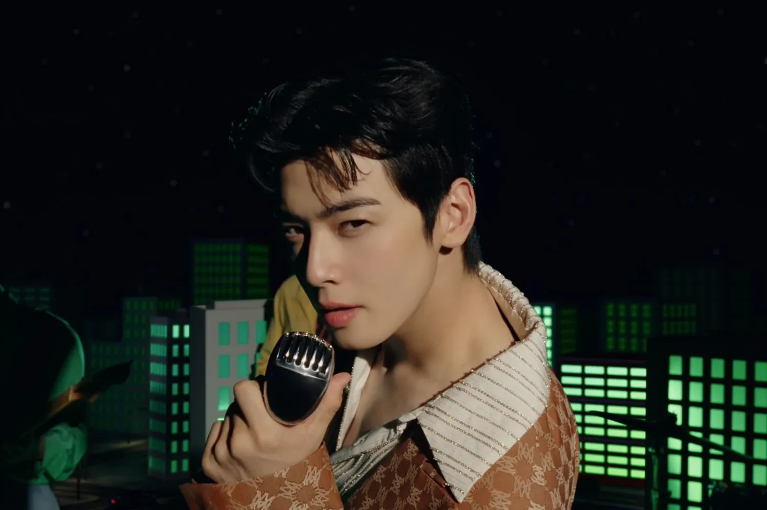 Latest photo of Cha Eunwoo