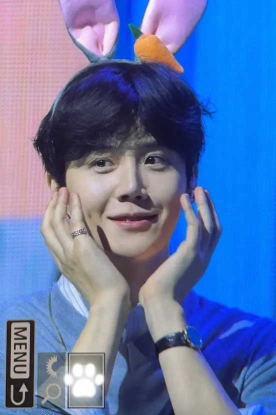 A moment captured by a fan of Kim Seonho