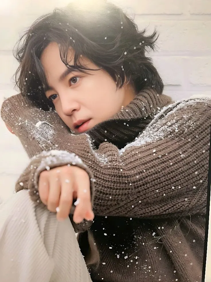 Latest photo of Jang Geunsuk