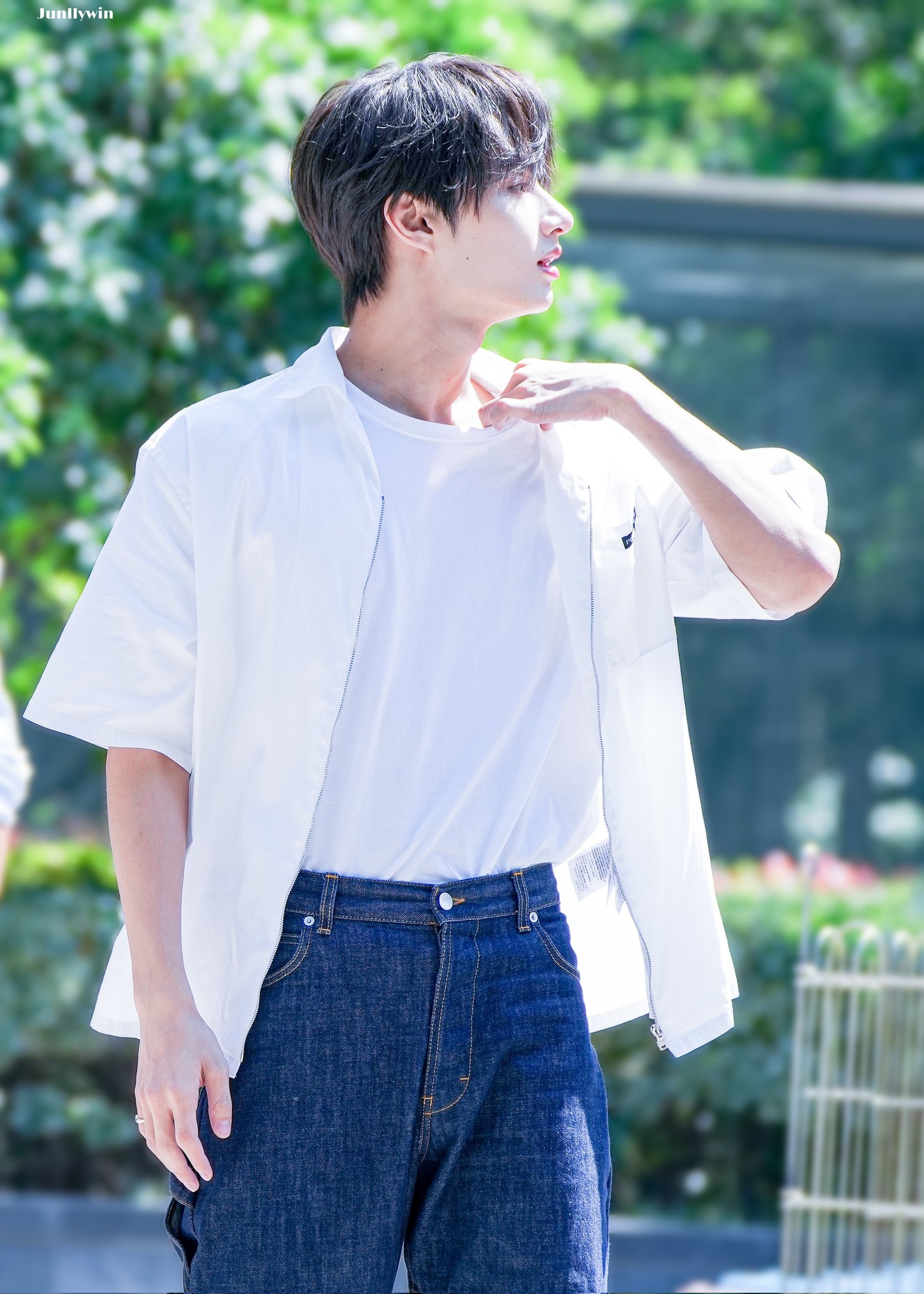 Behind-the-scenes cut of Wen Junhui