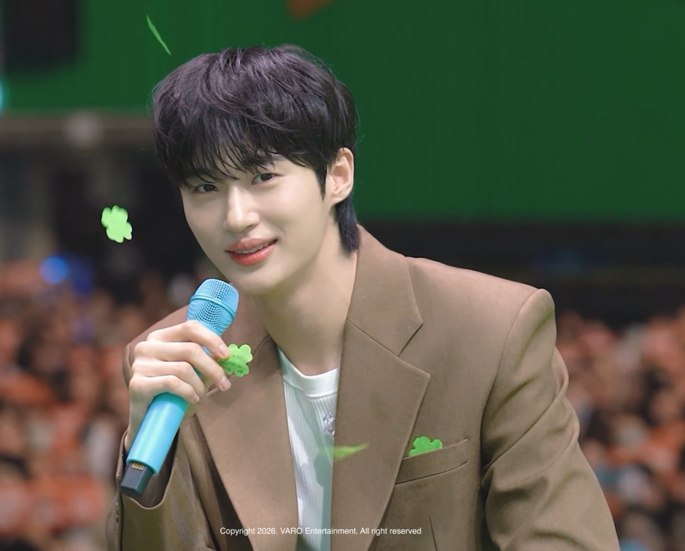 A moment captured by a fan of Byeon Wooseok