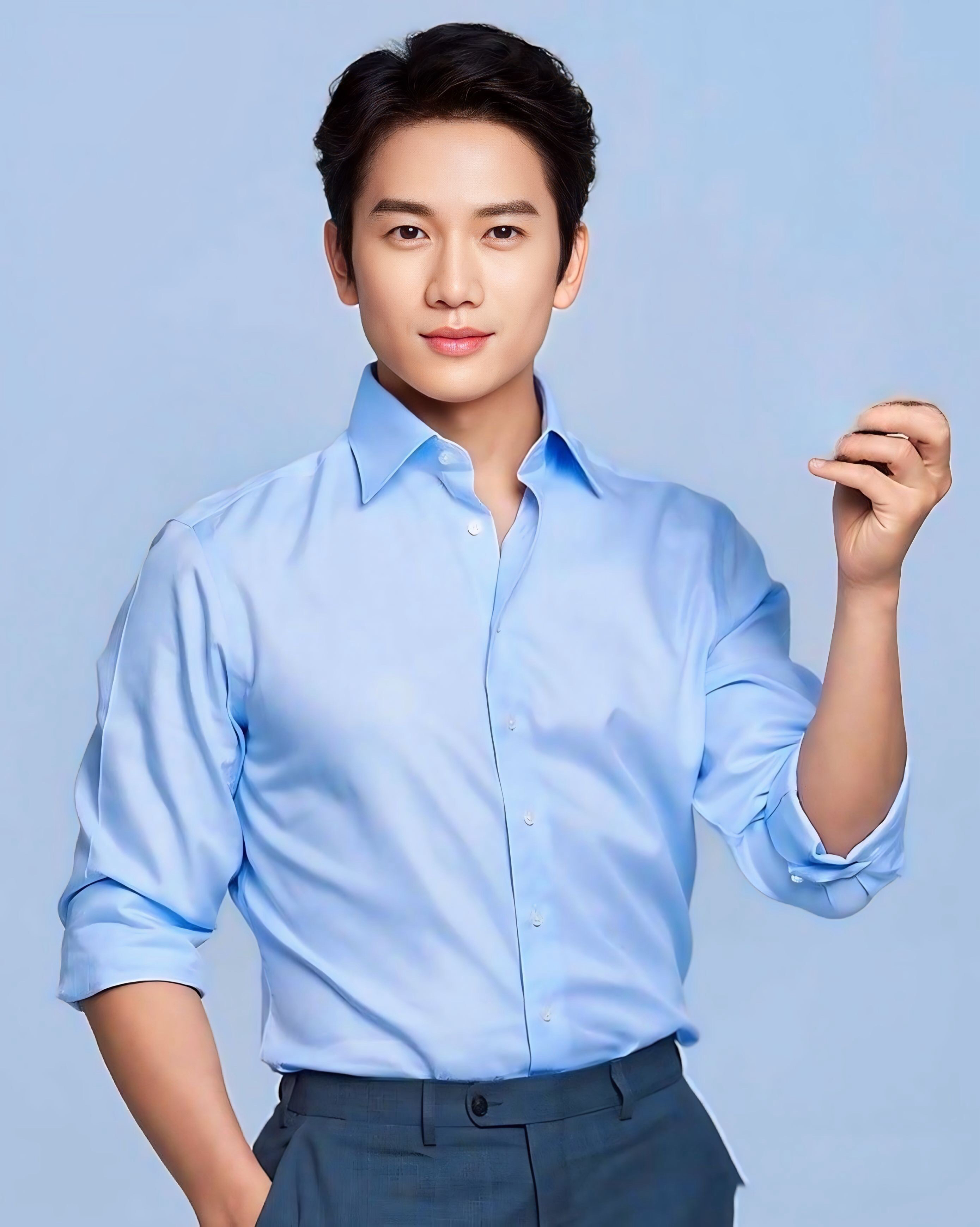 Latest photo of Ji Sung