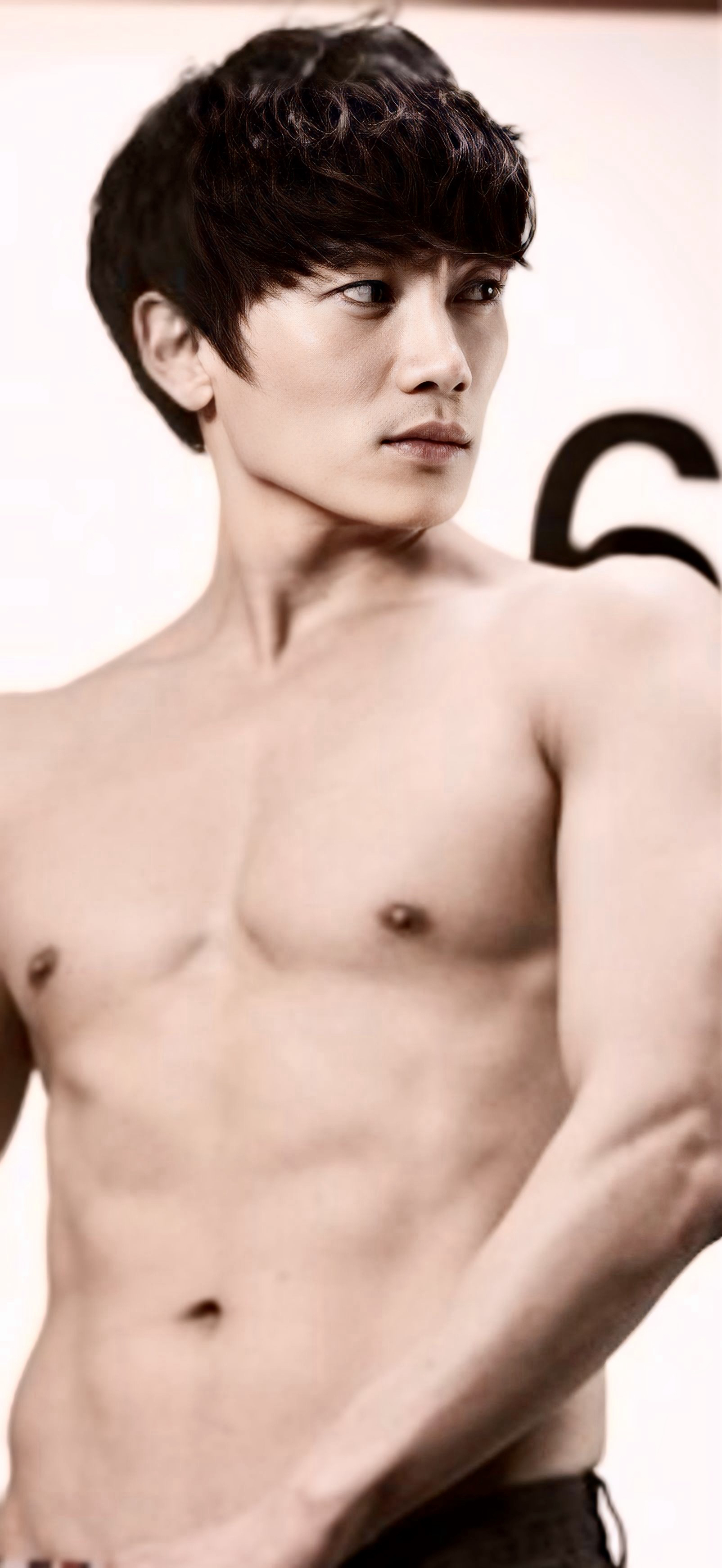 Recent activity shot of Ji Sung