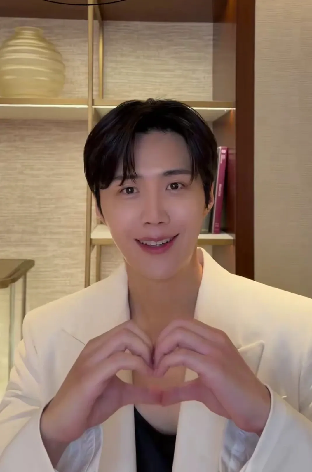 김선호 최근 활동샷