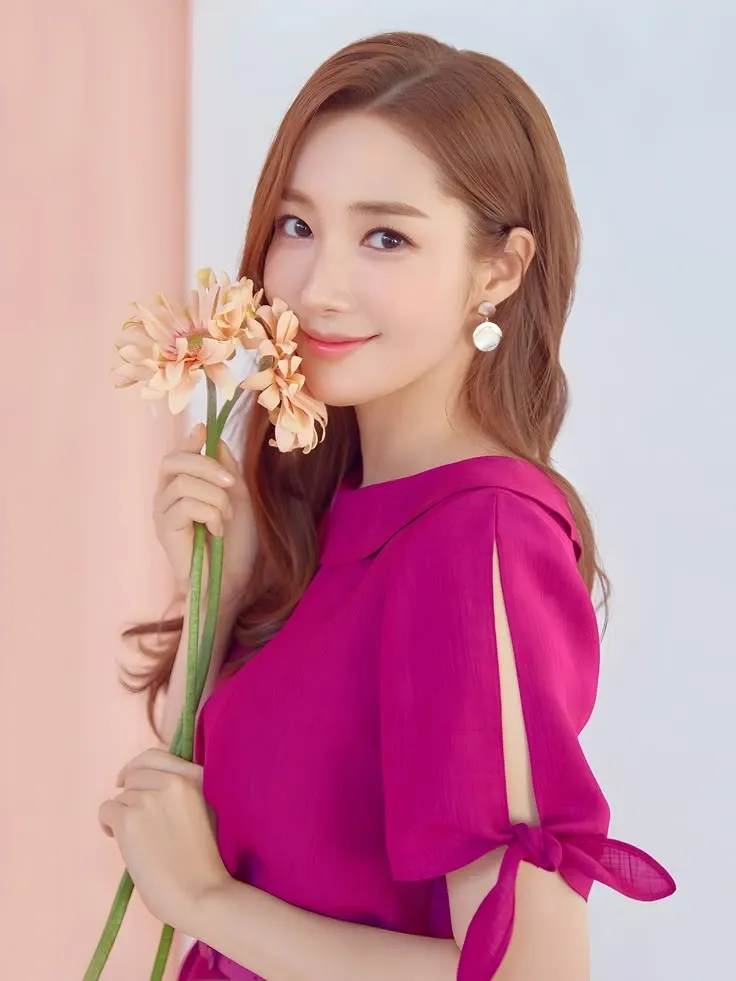 A moment captured by a fan of Park Minyoung