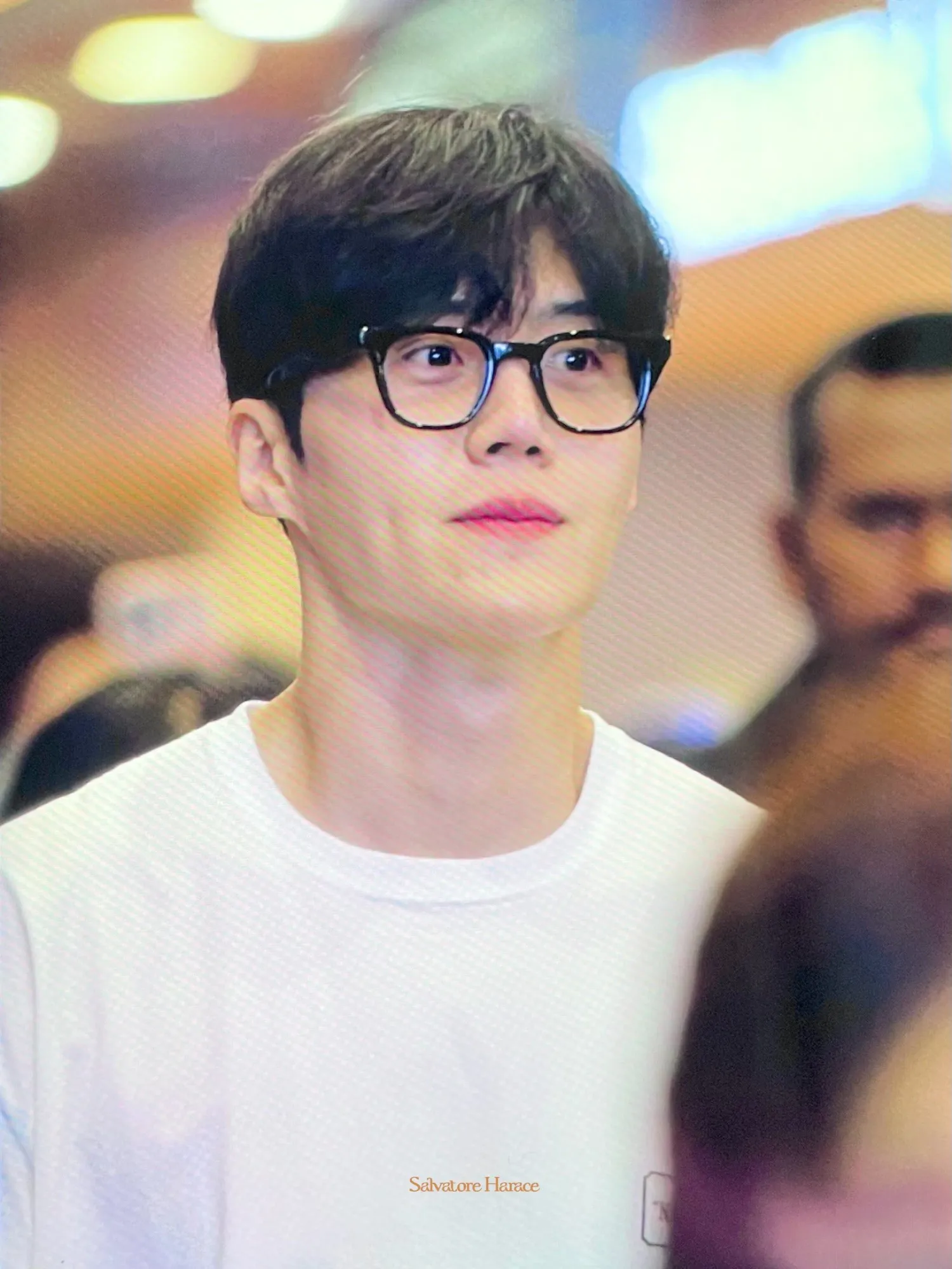 Behind-the-scenes cut of Kim Seonho