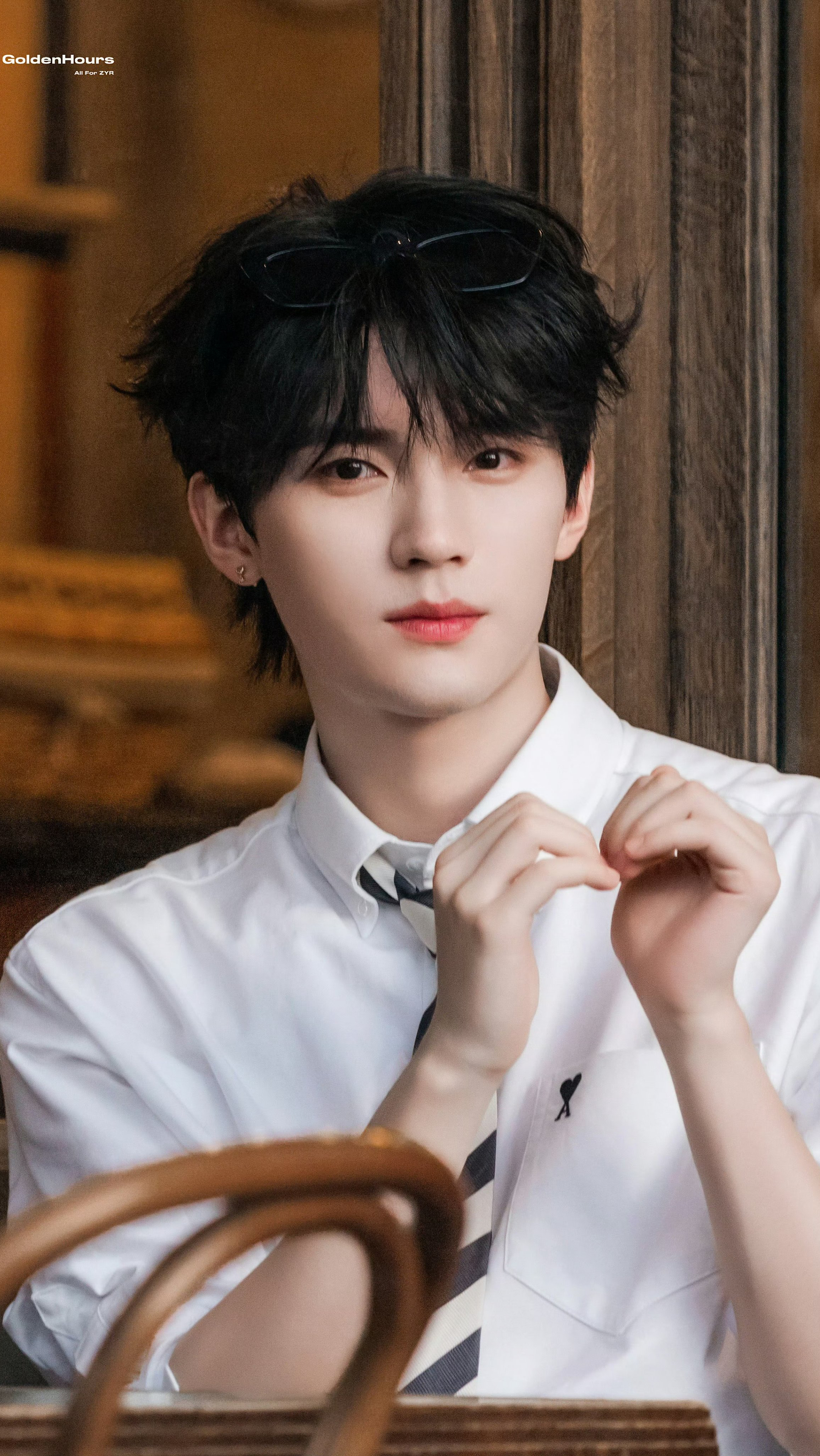 Zhou Yiran background image recommended by Choeaedol Celeb fandom