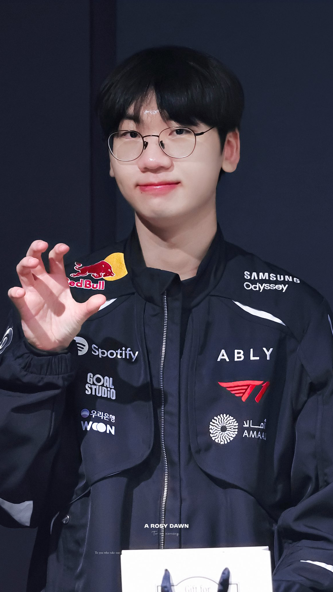 Representative background image loved by Doran fandom
