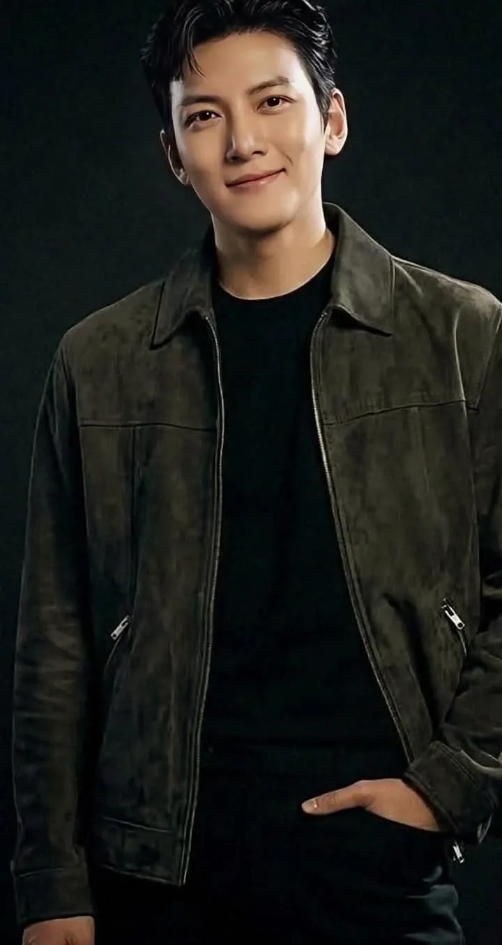 Behind-the-scenes cut of Ji Changwook