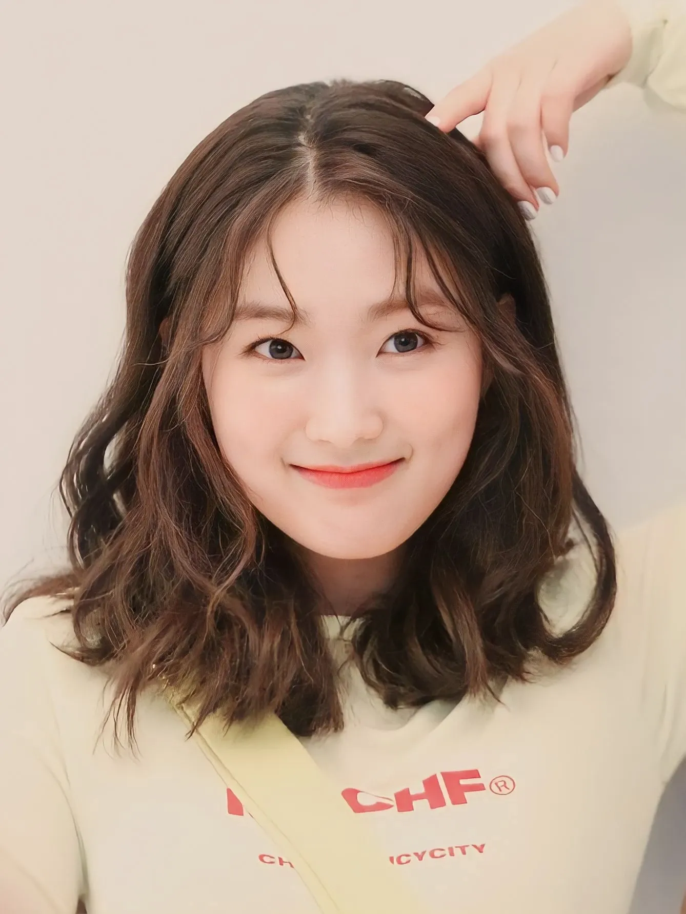 Behind-the-scenes cut of Kim Hyeyoon