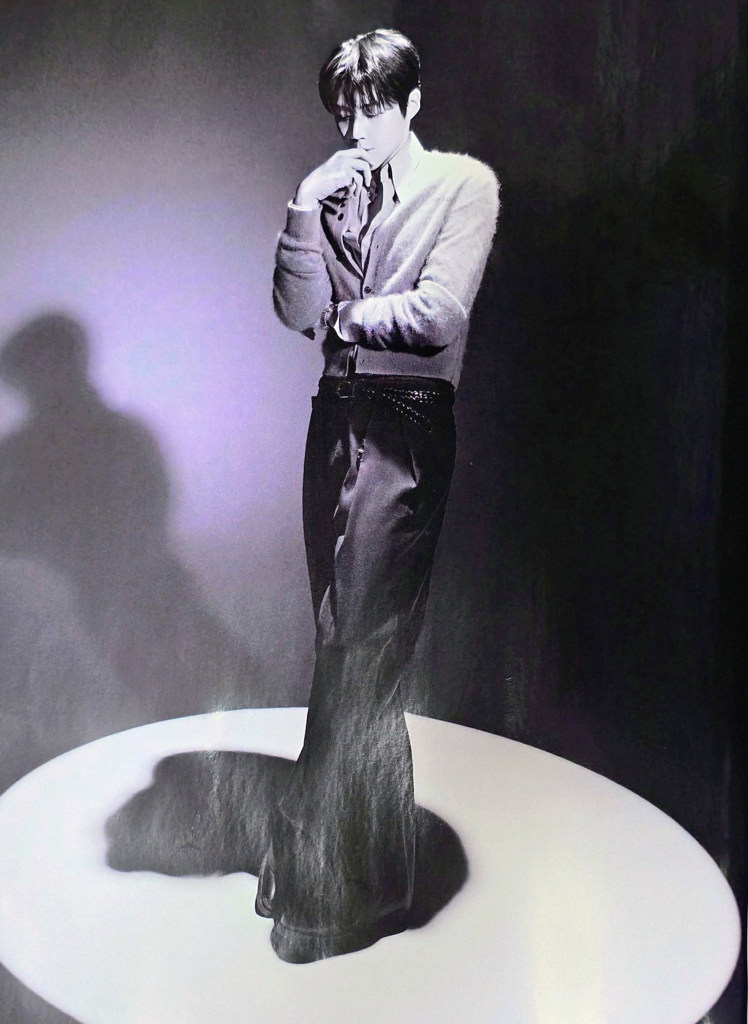 Behind-the-scenes cut of Kim Seonho